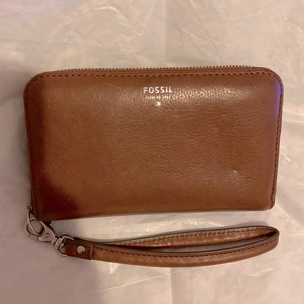 Tan Fossil Zip Wallet